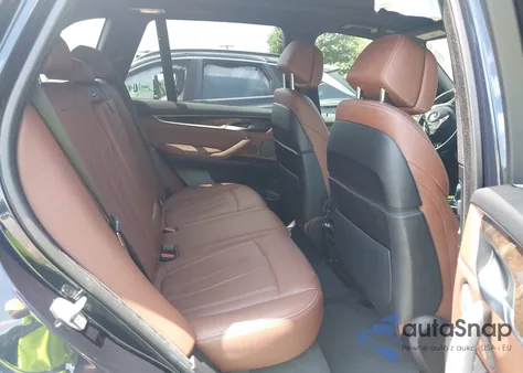 2018 BMW X5 xDrive35I z USA, uszkodzony, nr VIN 5UXKR0C54J0X94152